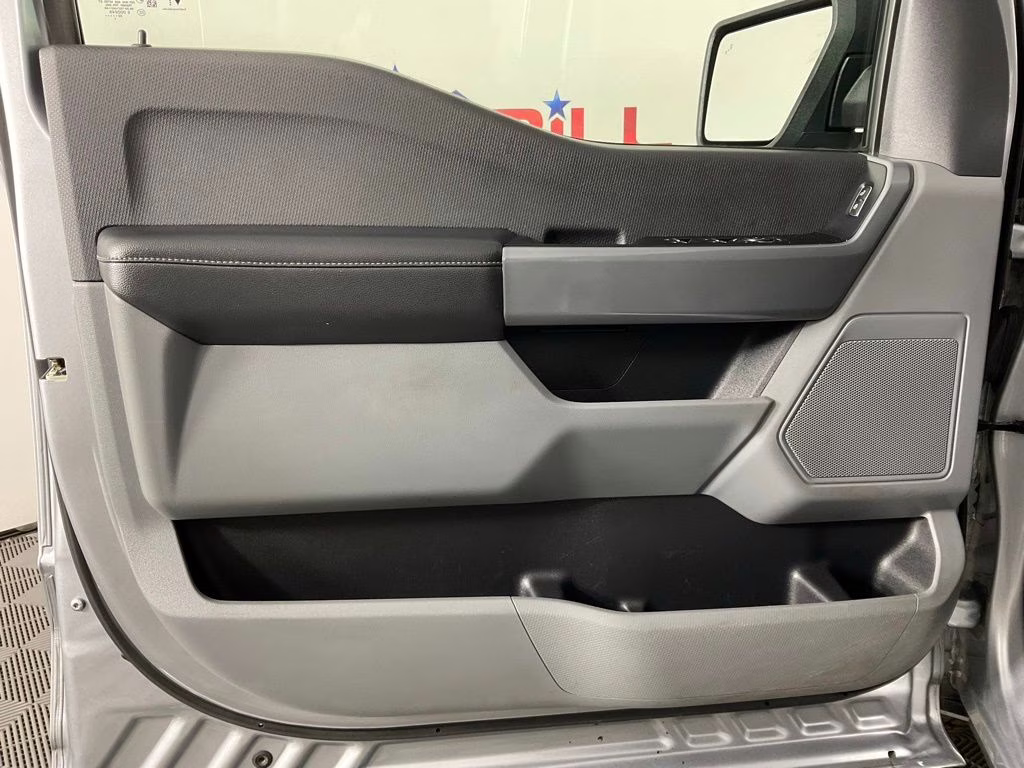 2022 Iconic Silver Metallic Ford F-150 XLT 5.0 V8 4X4 Truck