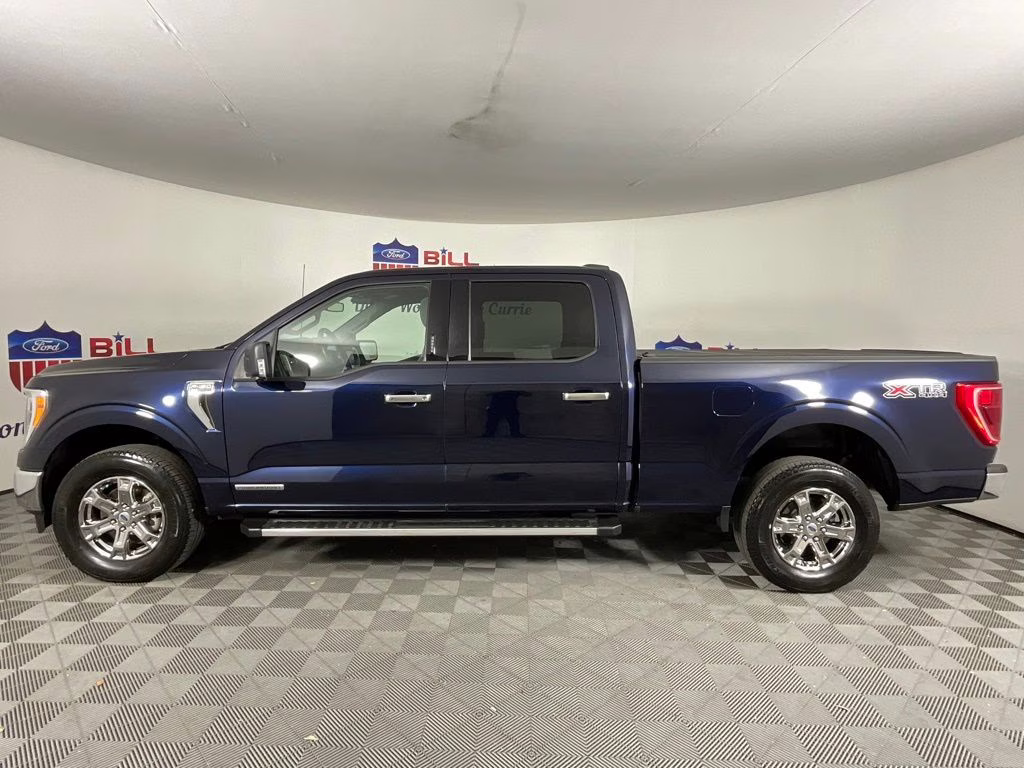 2022 Antimatter Blue Metallic Ford F-150 XLT 4X4 Truck