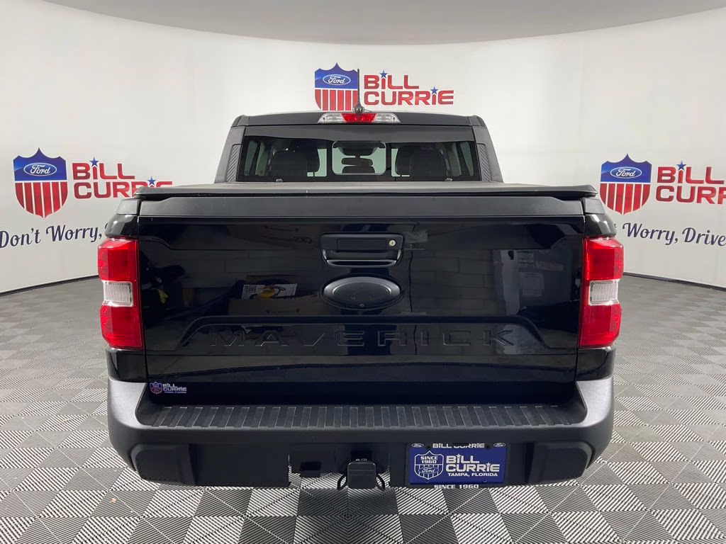 2022 Shadow Black Ford Maverick Lariat FWD Truck