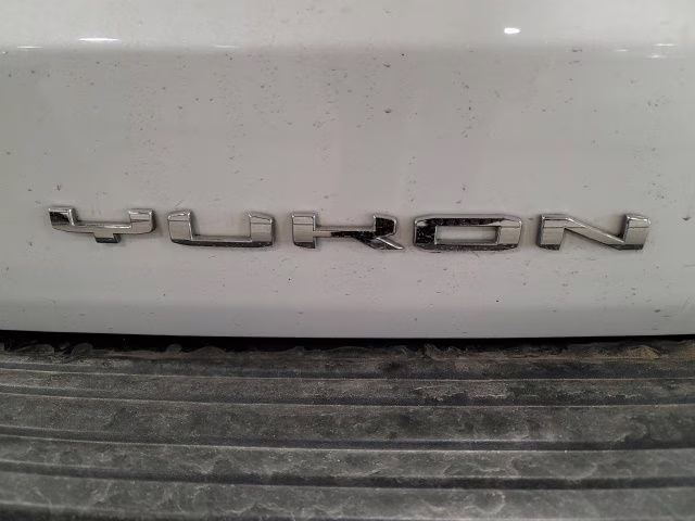 2021 White Frost Tricoat GMC Yukon Denali 4X4 SUV