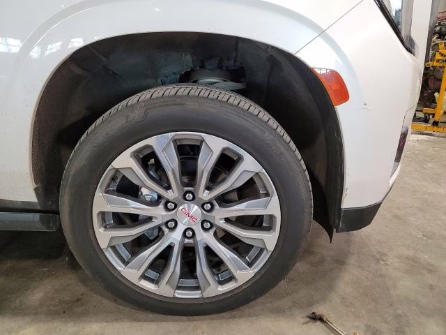 2021 White Frost Tricoat GMC Yukon Denali 4X4 SUV