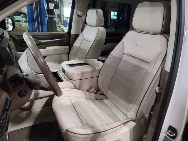 2021 White Frost Tricoat GMC Yukon Denali 4X4 SUV