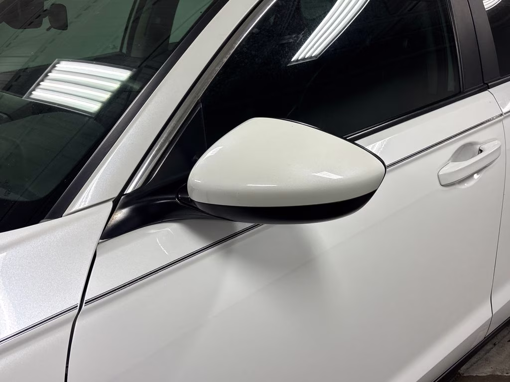 2023 Pearl White Honda Accord LX FWD Sedan