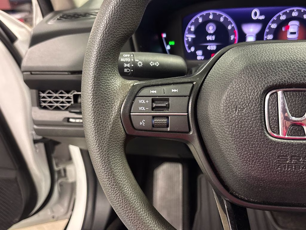 2023 Pearl White Honda Accord LX FWD Sedan