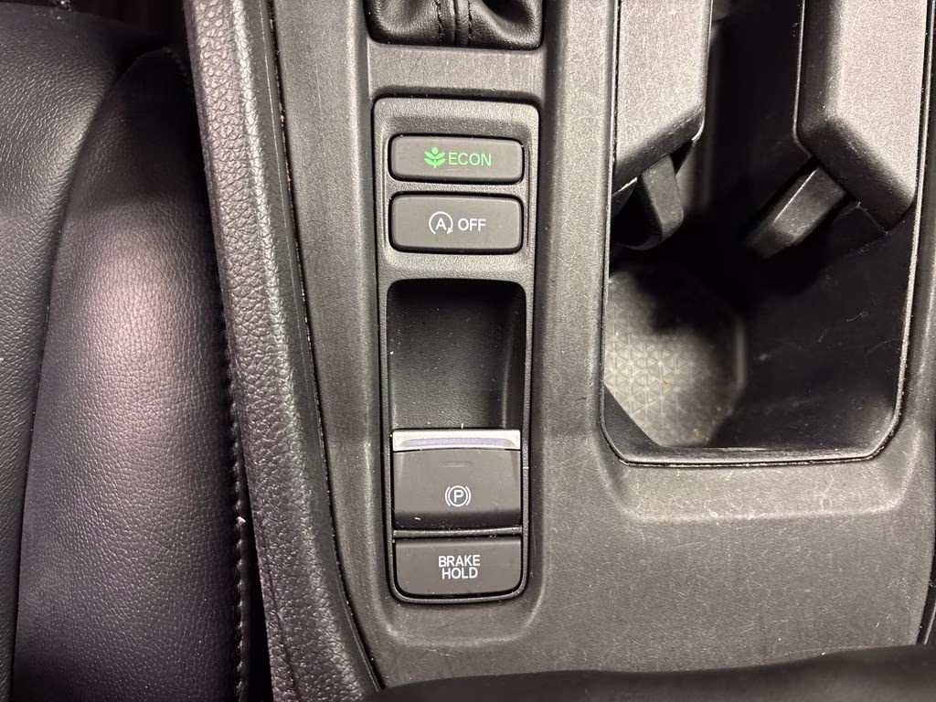 2023 Pearl White Honda Accord LX FWD Sedan