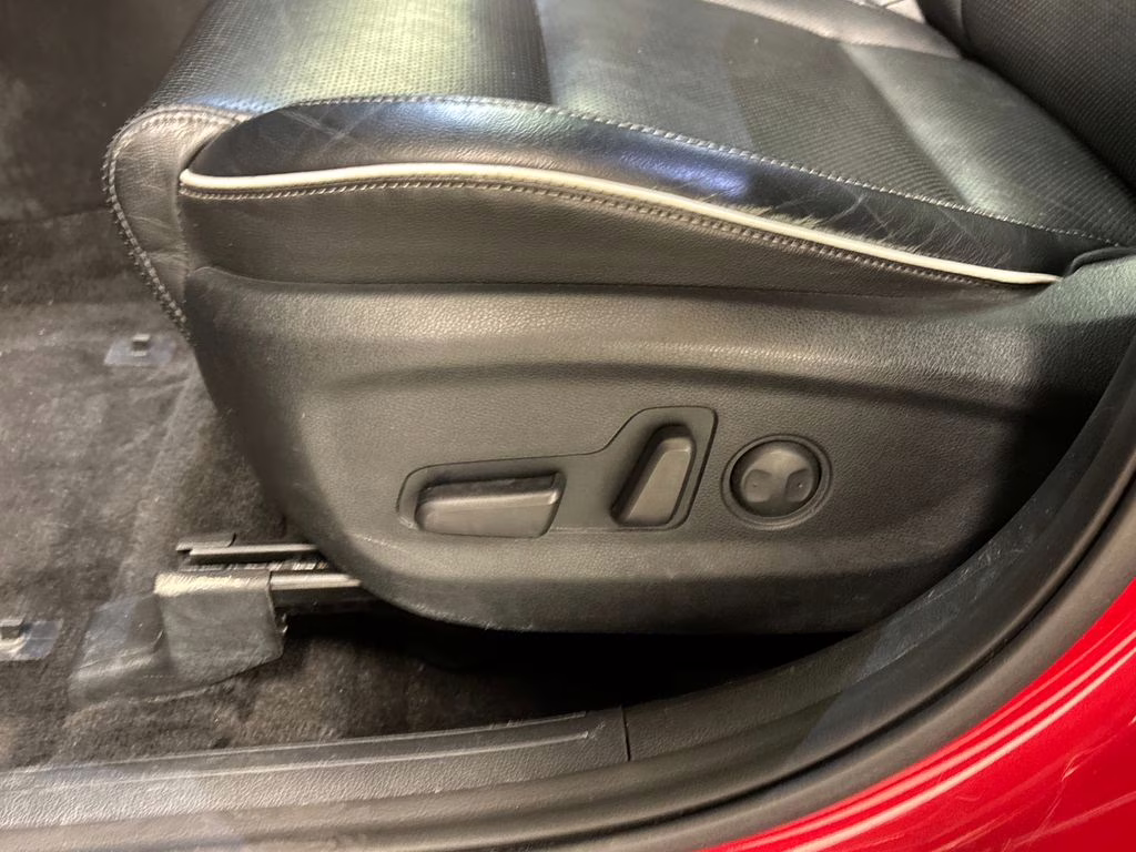 2022 Hyper Red Kia Sportage SX AWD SUV