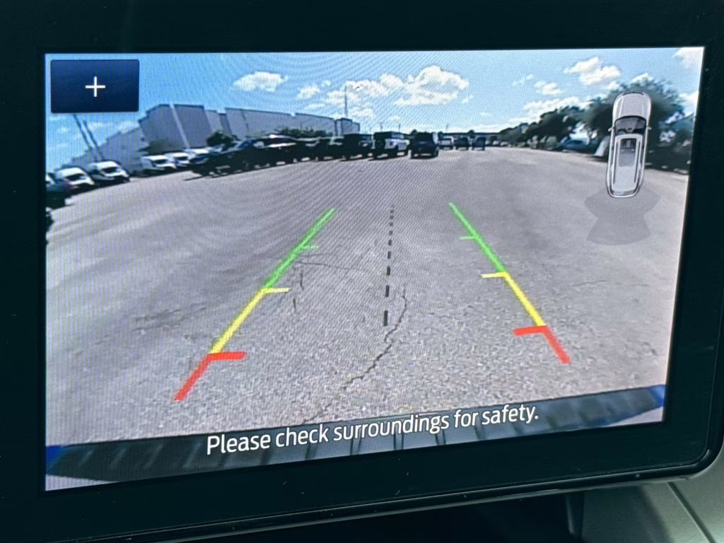 2022 Atlas Blue Metallic Ford Explorer XLT 4X4 SUV