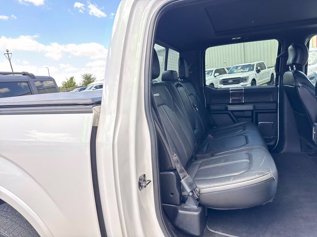 2015 White Platinum Metallic Tri-Coat Ford F-150 Platinum 4X4 Truck