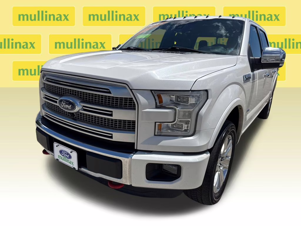 2015 White Platinum Metallic Tri-Coat Ford F-150 Platinum 4X4 Truck
