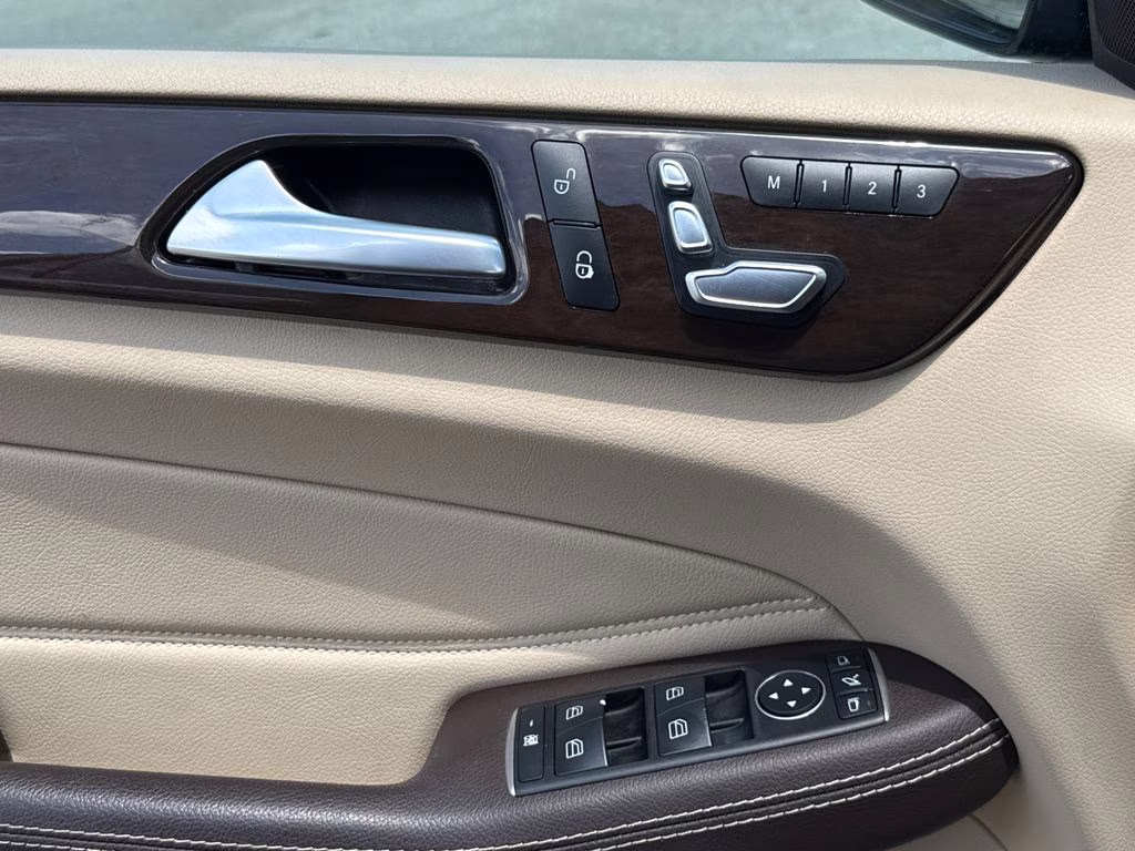 2016 Lunar Blue Metallic Mercedes-Benz GLE GLE 350 AWD SUV