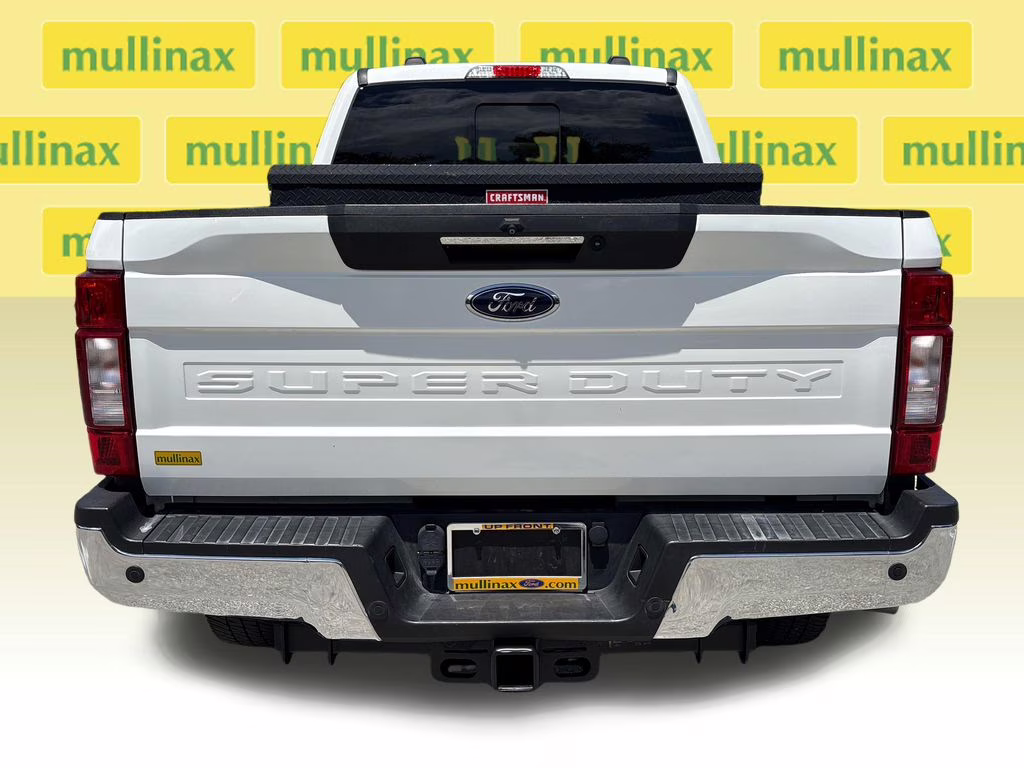2021 White Metallic Ford Super Duty F-350 SRW Lariat 4X4 Truck