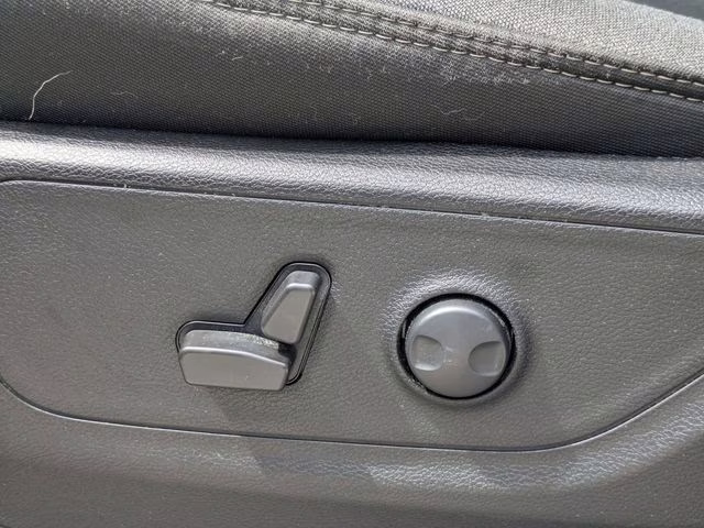 2022 Granite Crystal Metallic Clearcoat Ram 1500 Big Horn/Lone Star 4X4 Truck