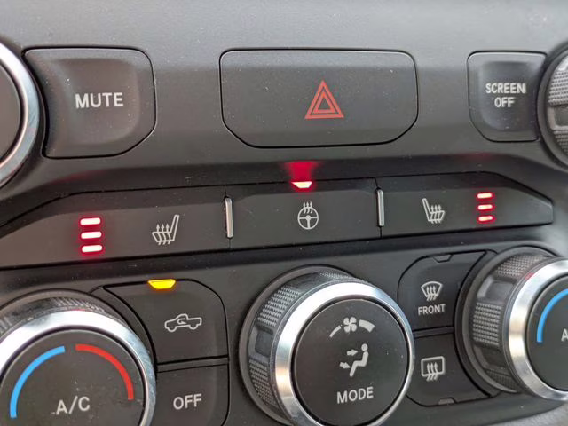 2022 Granite Crystal Metallic Clearcoat Ram 1500 Big Horn/Lone Star 4X4 Truck