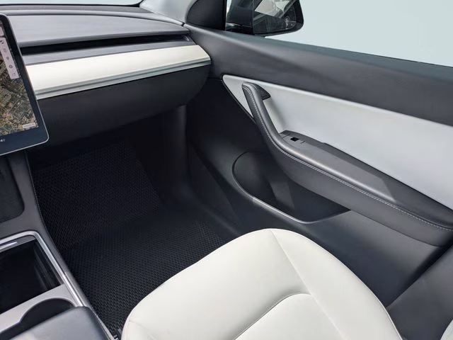 2022 Gray Tesla Model Y Performance AWD SUV