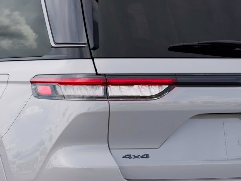 2026 Bright White Clearcoat Jeep Grand Cherokee Summit 4X4 SUV