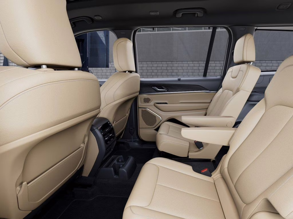 2026 Bright White Clearcoat Jeep Grand Cherokee L Limited RWD SUV