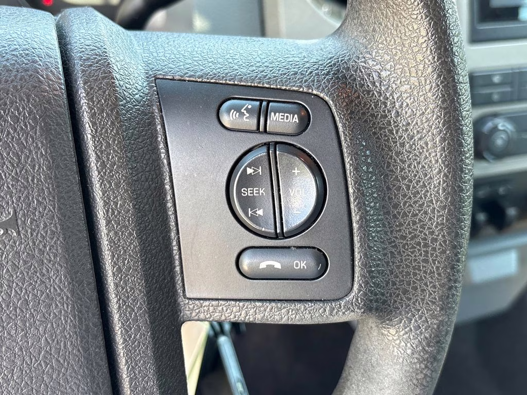 2016 Magnetic Metallic Ford Super Duty F-250 SRW XLT 4X4 Truck