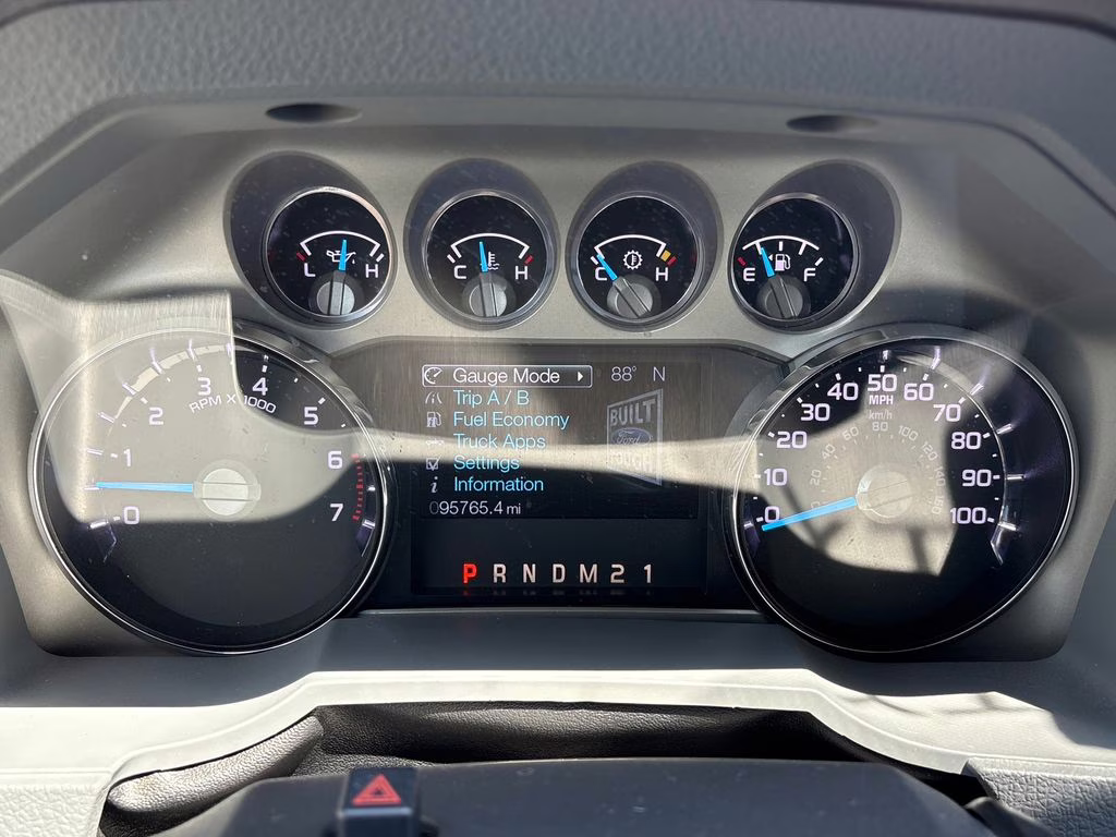2016 Magnetic Metallic Ford Super Duty F-250 SRW XLT 4X4 Truck