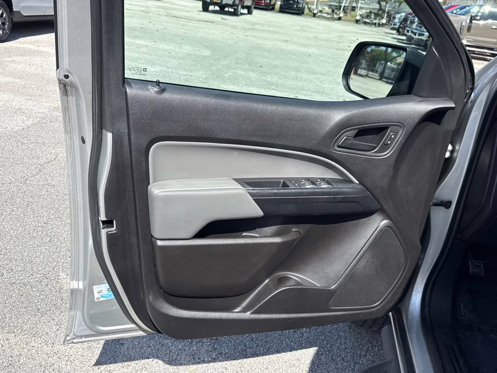 2017 Silver Ice Metallic Chevrolet Colorado Work Truck RWD Truck