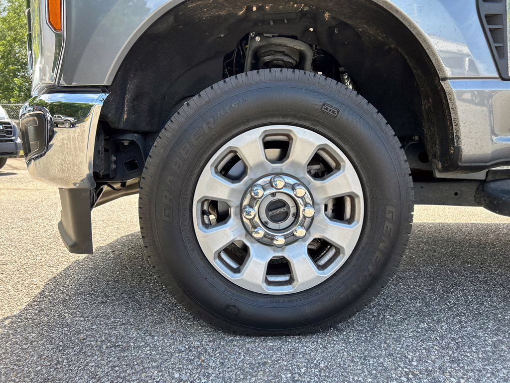2024 Carbonized Gray Metallic Ford Super Duty F-250 SRW XLT 4X4 Truck