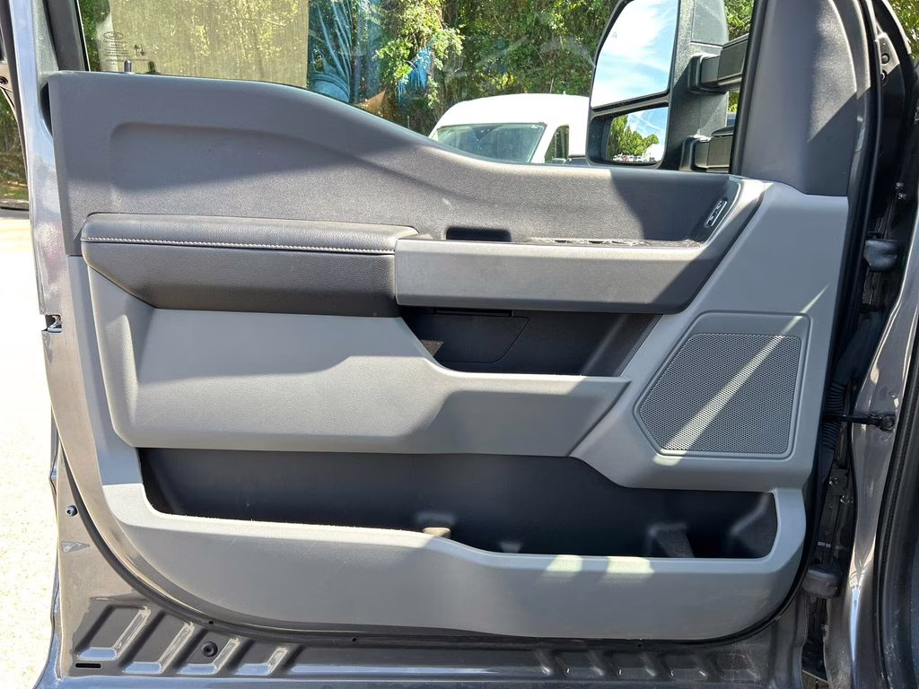 2024 Carbonized Gray Metallic Ford Super Duty F-250 SRW XLT 4X4 Truck