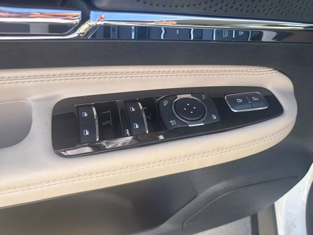 2026 White Metallic Lincoln Corsair Reserve AWD SUV