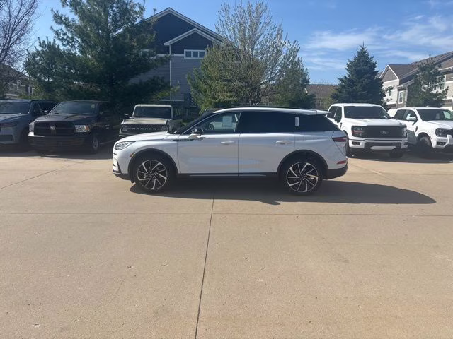 2026 White Metallic Lincoln Corsair Reserve AWD SUV