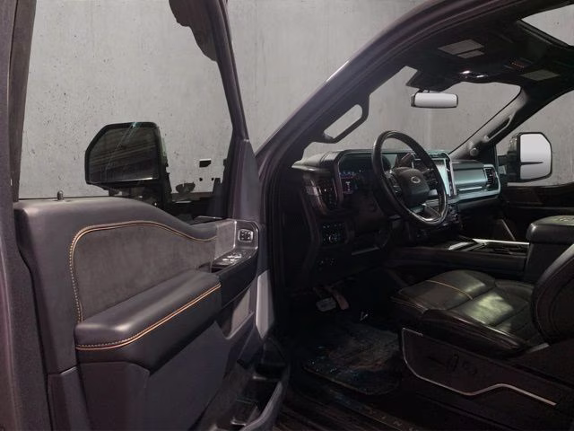 2023 Carbonized Gray Metallic Ford Super Duty F-250 SRW Platinum 4X4 Truck