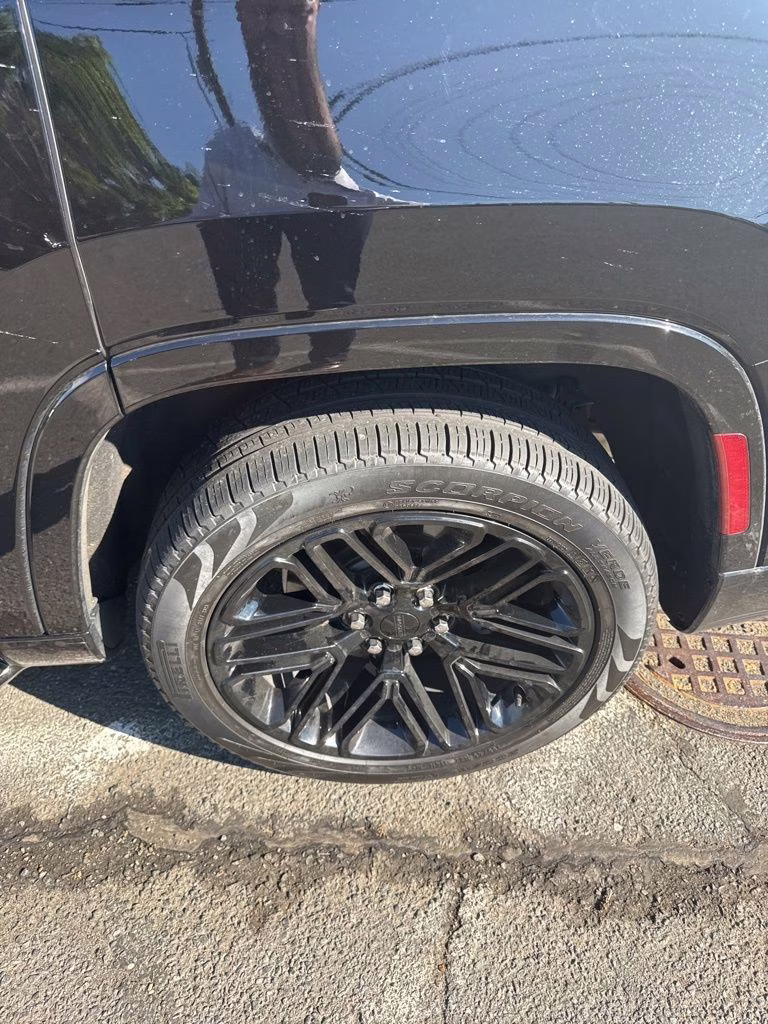 2024 Diamond Black Crystal Pearlcoat Jeep Wagoneer Series II 4X4 SUV