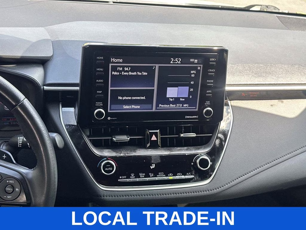 2022 Classic Silver Metallic Toyota Corolla SE FWD Sedan