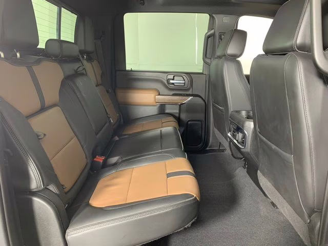 2023 Iridescent Pearl Tricoat Chevrolet Silverado 2500HD High Country 4X4 Truck