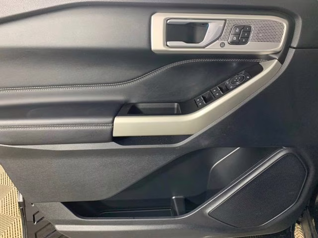 2022 Agate Black Metallic Ford Explorer Limited 4X4 SUV