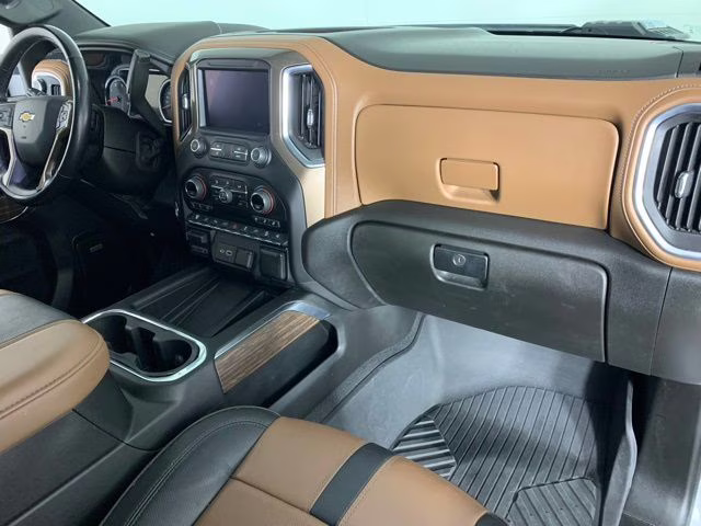 2023 Iridescent Pearl Tricoat Chevrolet Silverado 2500HD High Country 4X4 Truck