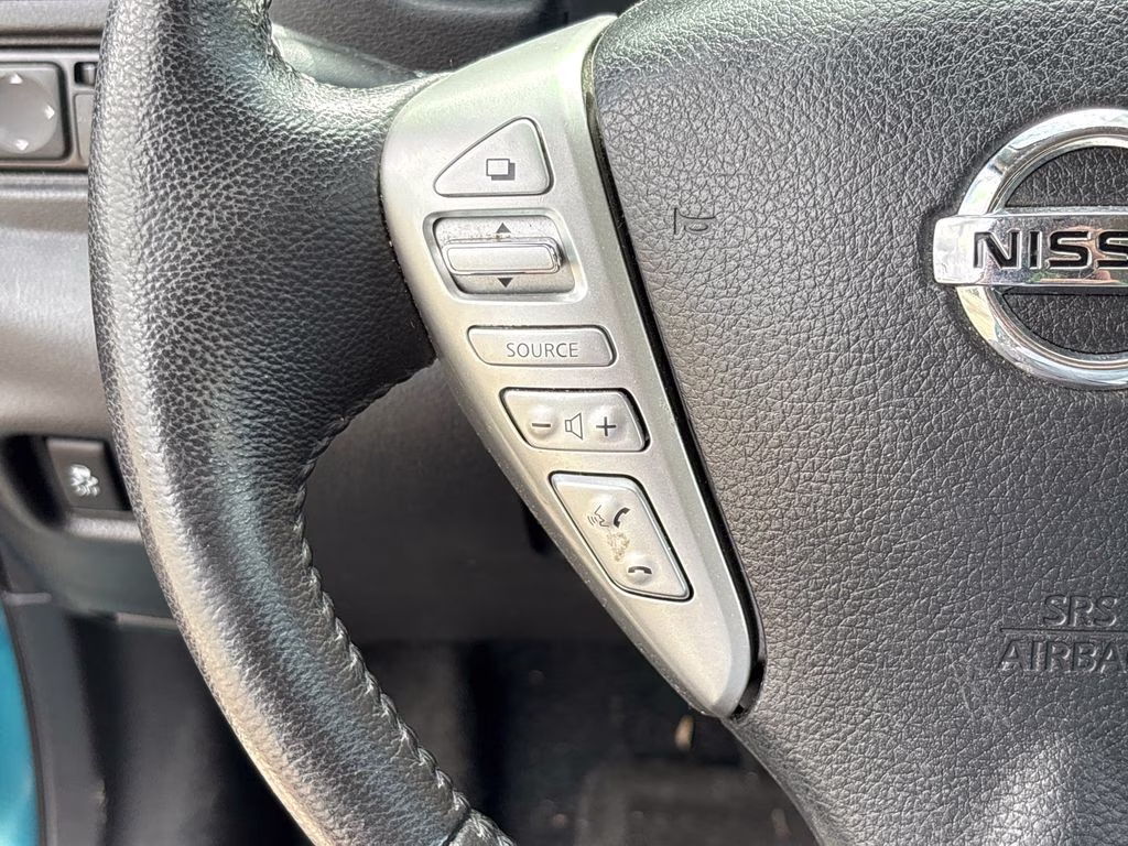 2015 Metallic Peacock Nissan Versa Note SV FWD Hatchback