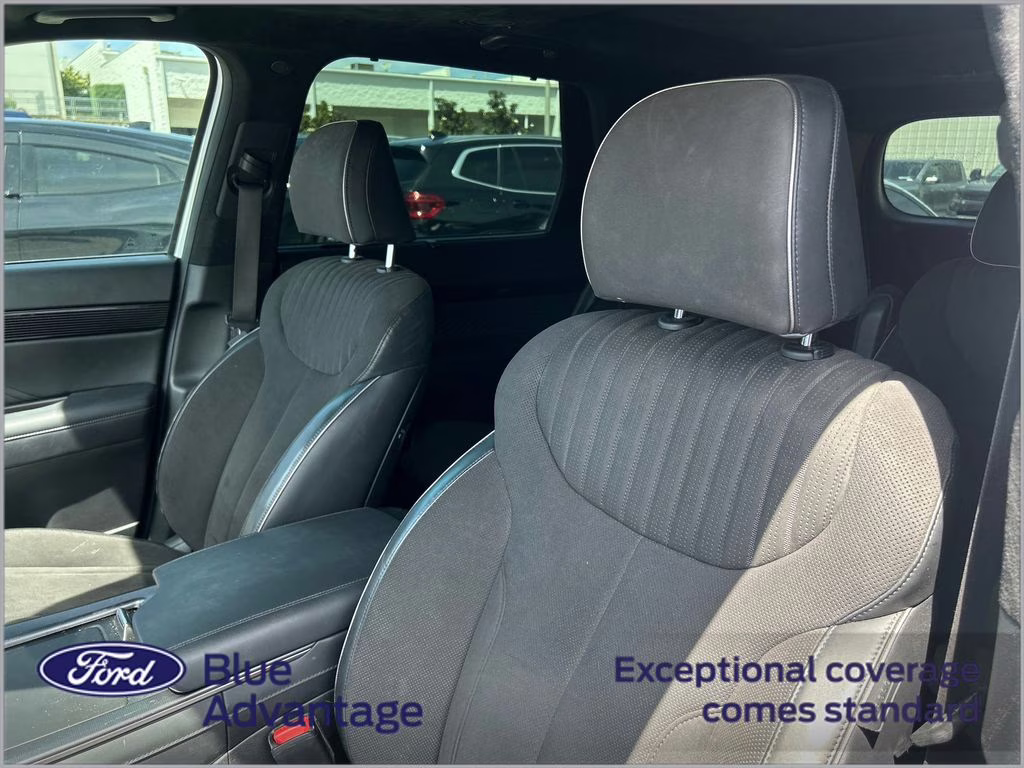 2024 Hyper White Hyundai Palisade Calligraphy Night Edition AWD SUV