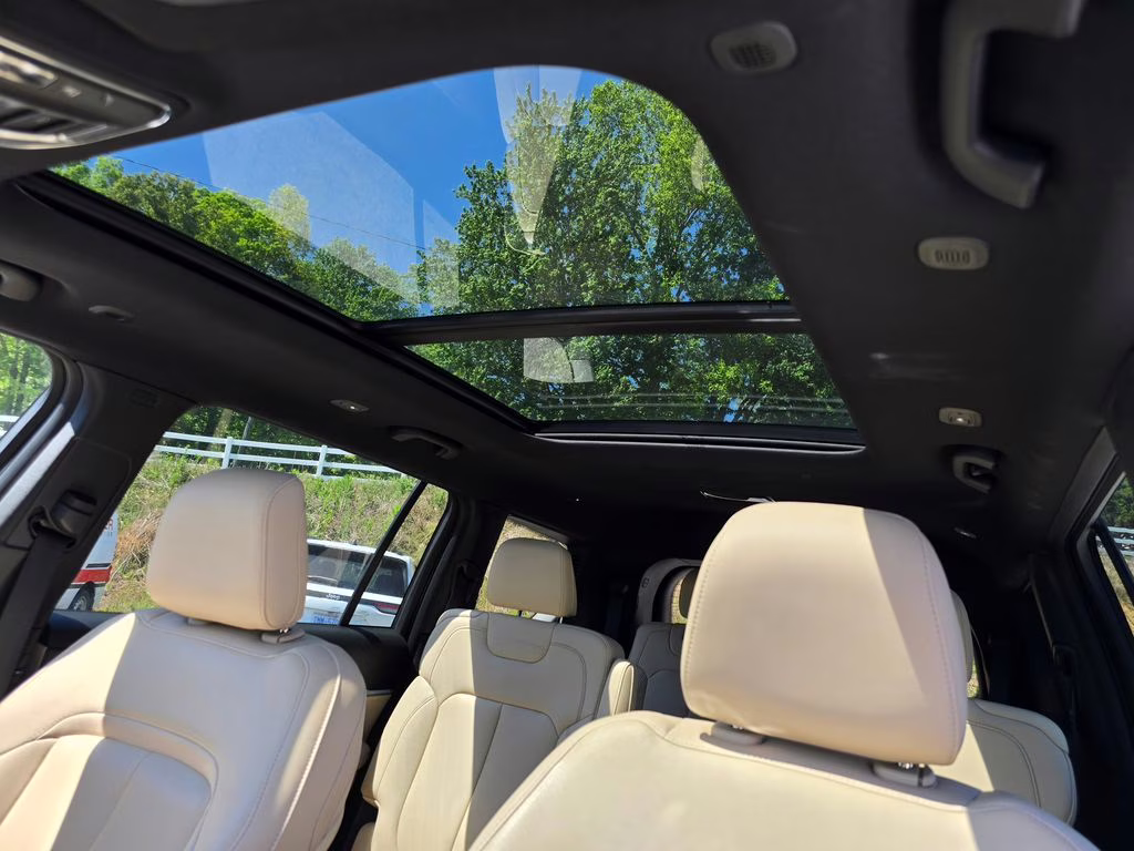 2023 Rocky Mountain Pearlcoat Jeep Grand Cherokee L Limited 4X4 SUV