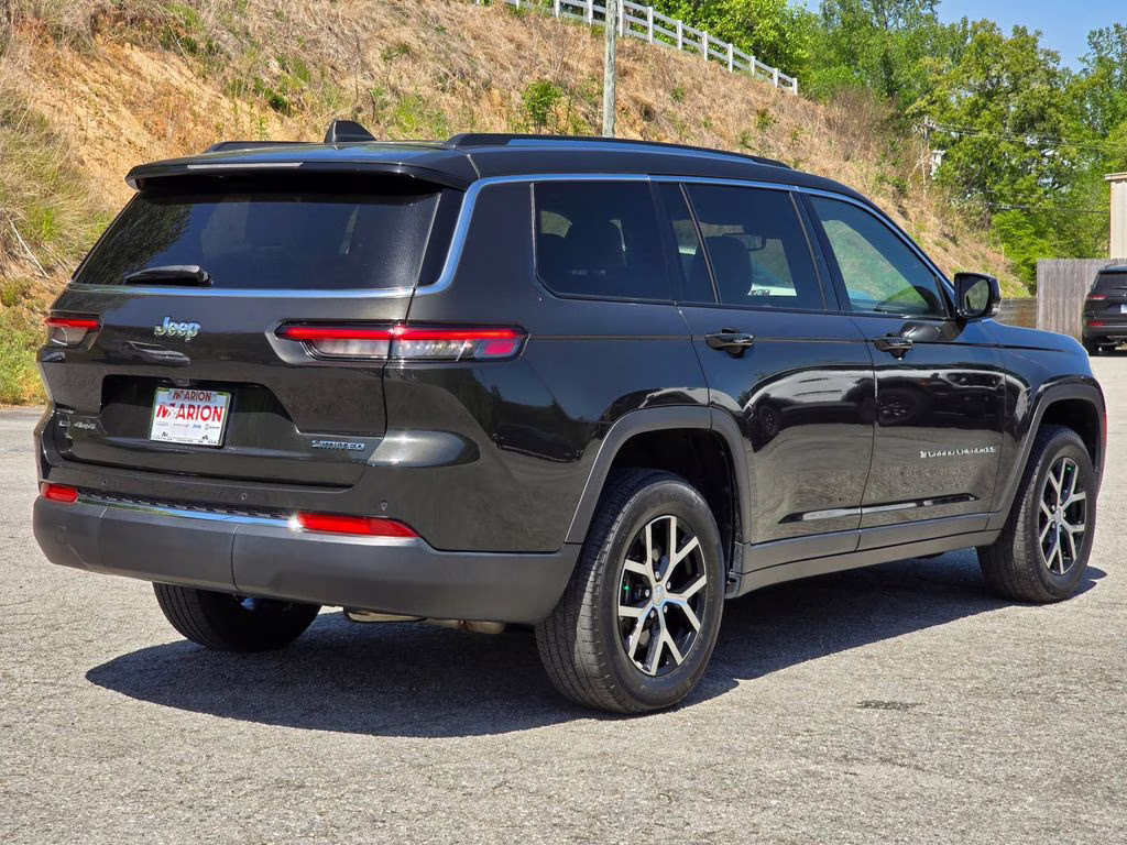 2023 Rocky Mountain Pearlcoat Jeep Grand Cherokee L Limited 4X4 SUV