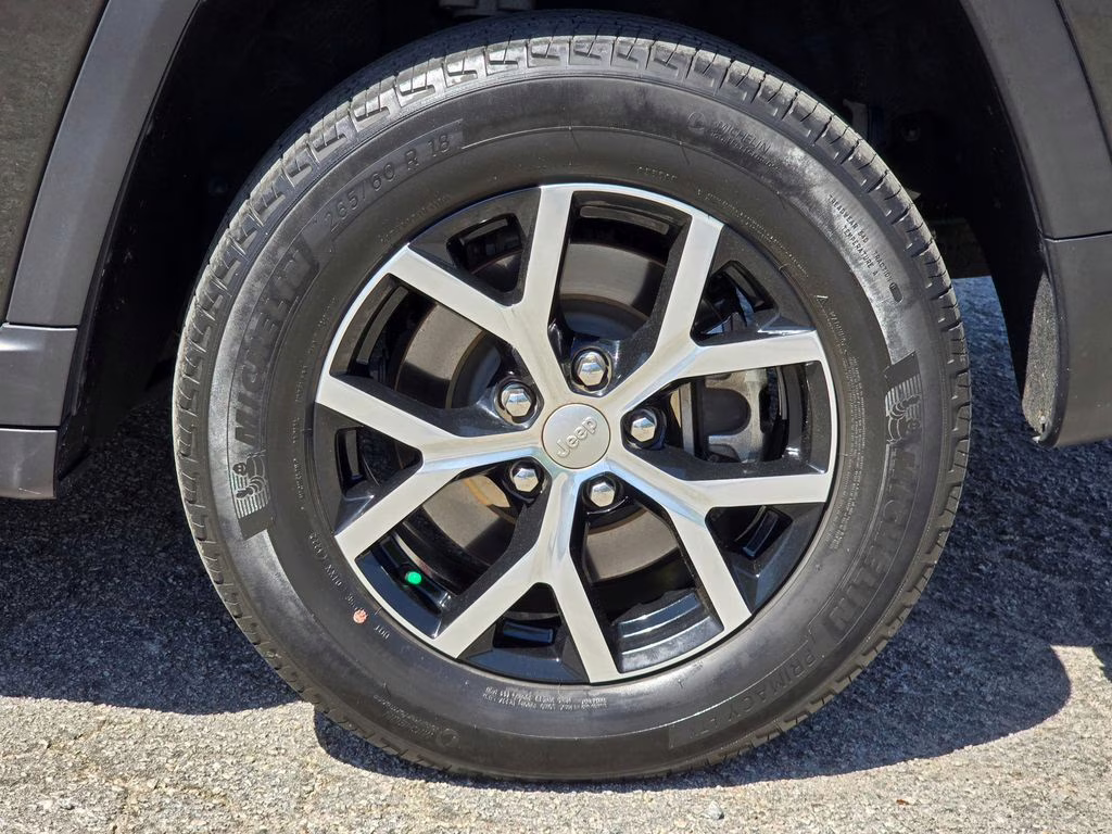 2023 Rocky Mountain Pearlcoat Jeep Grand Cherokee L Limited 4X4 SUV