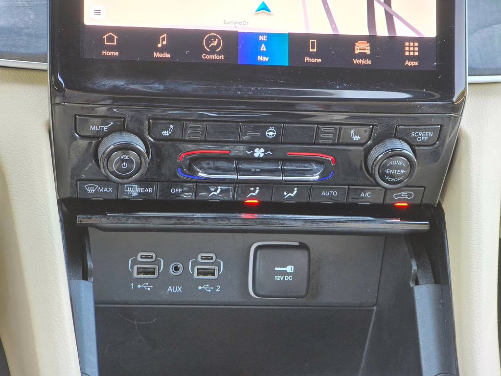 2023 Rocky Mountain Pearlcoat Jeep Grand Cherokee L Limited 4X4 SUV