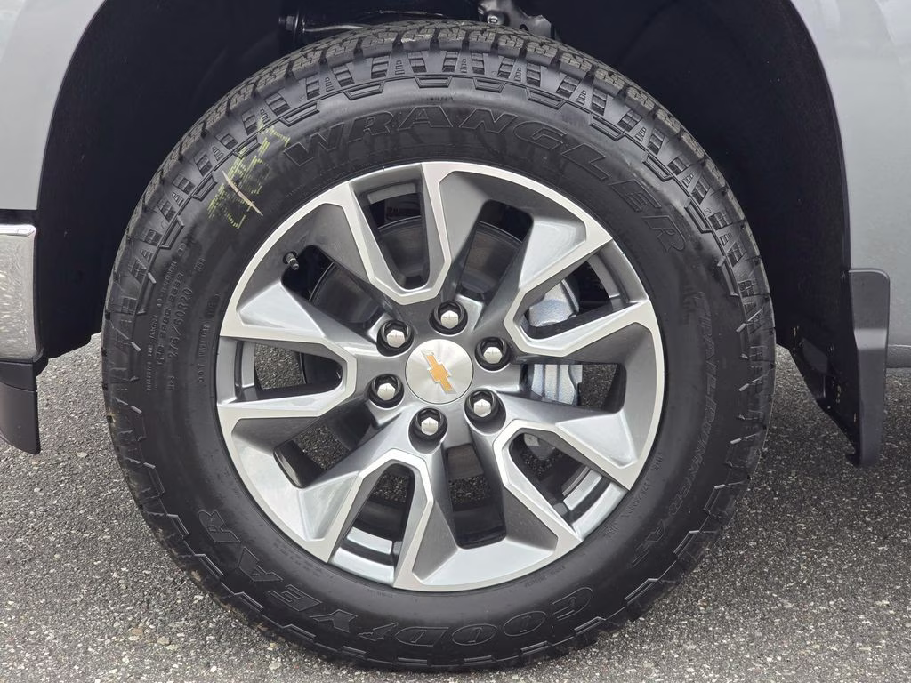 2026 Sterling Gray Metallic Chevrolet Silverado 1500 LT 4X4 Truck