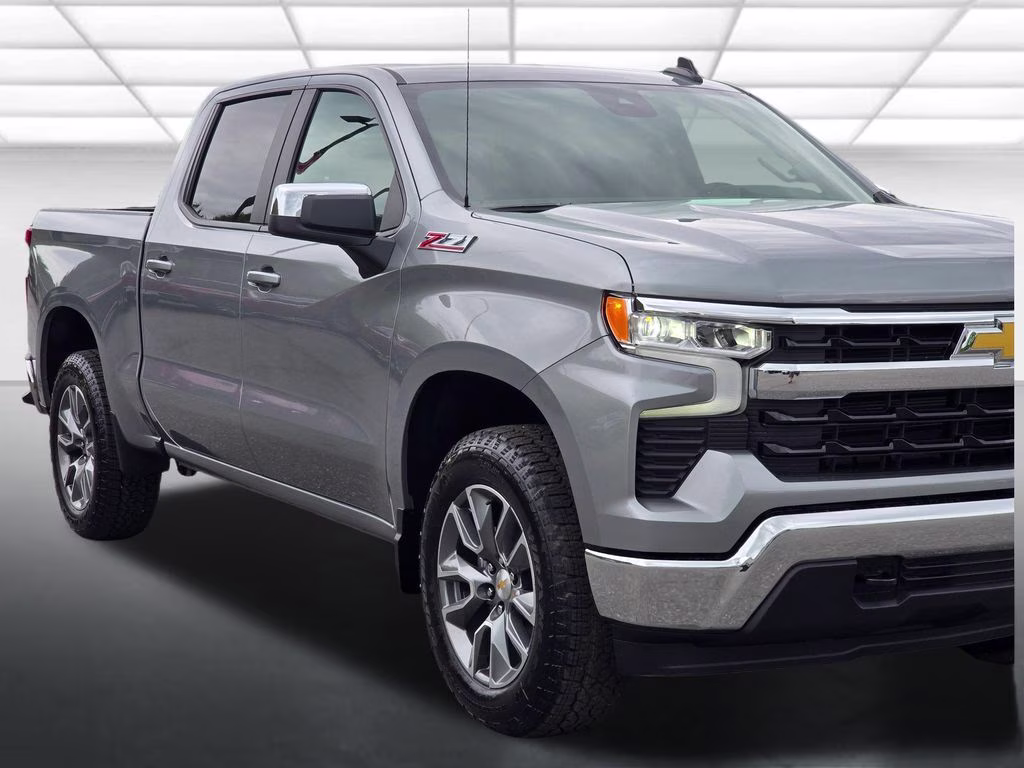 2026 Sterling Gray Metallic Chevrolet Silverado 1500 LT 4X4 Truck