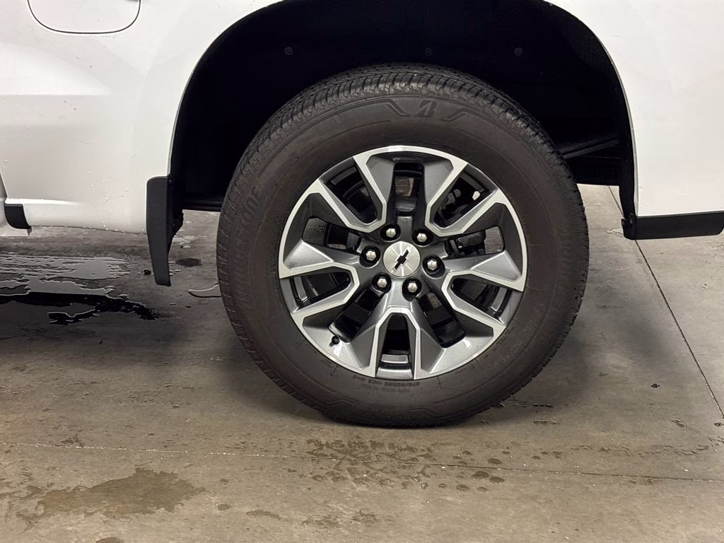 2025 Summit White Chevrolet Silverado 1500 RST RWD Truck