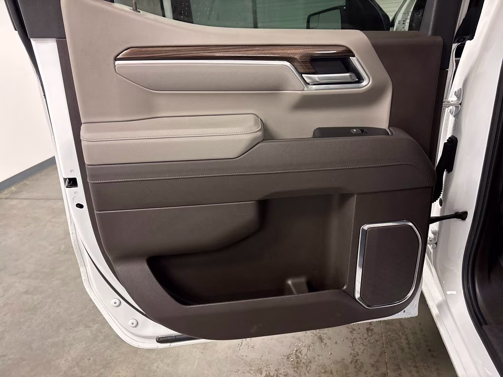 2025 Summit White Chevrolet Silverado 1500 RST RWD Truck