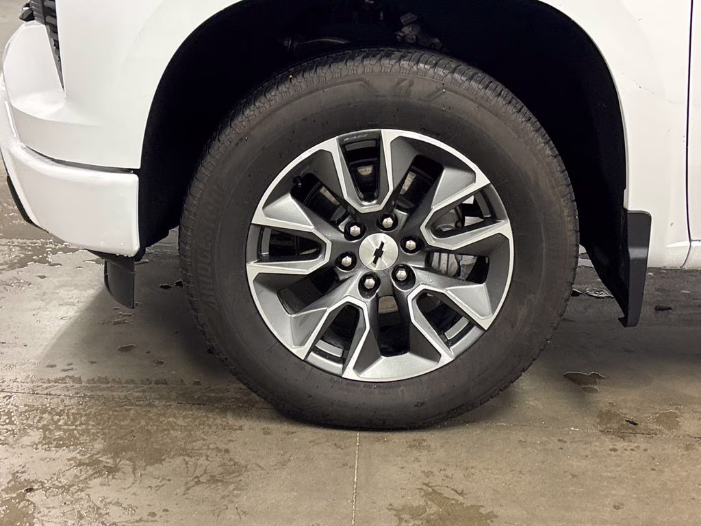 2025 Summit White Chevrolet Silverado 1500 RST RWD Truck