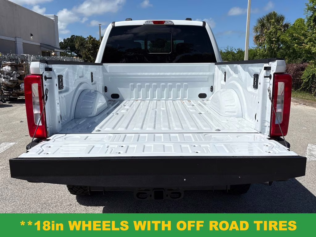 2026 Oxford White Ford Super Duty F-250 SRW XLT 4X4 Truck
