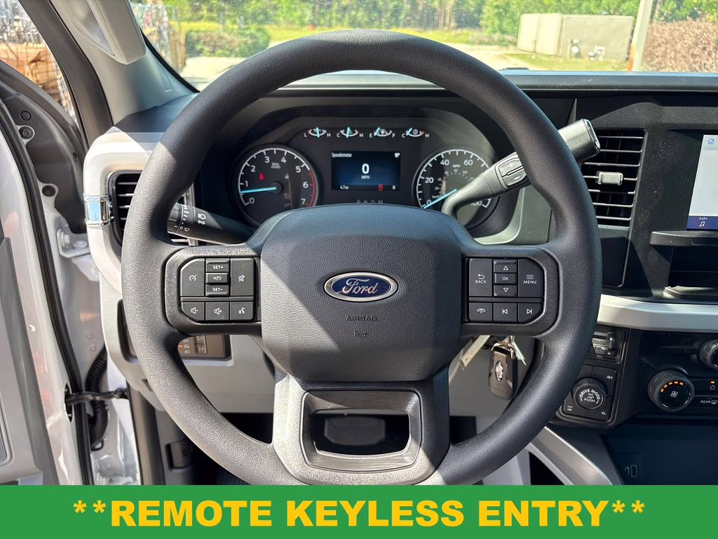 2026 Oxford White Ford Super Duty F-250 SRW XLT 4X4 Truck