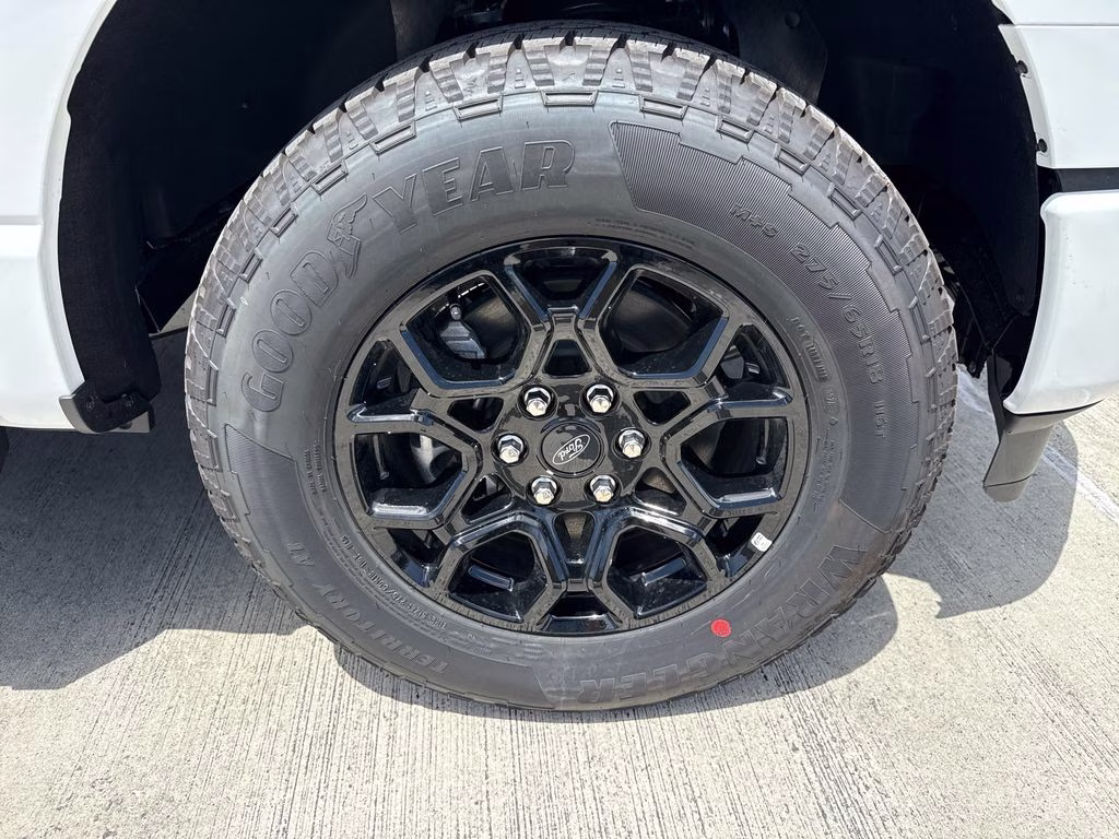 2026 Oxford White Ford F-150 XLT 4X4 Truck