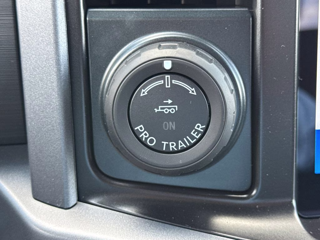 2026 Oxford White Ford F-150 XLT 4X4 Truck