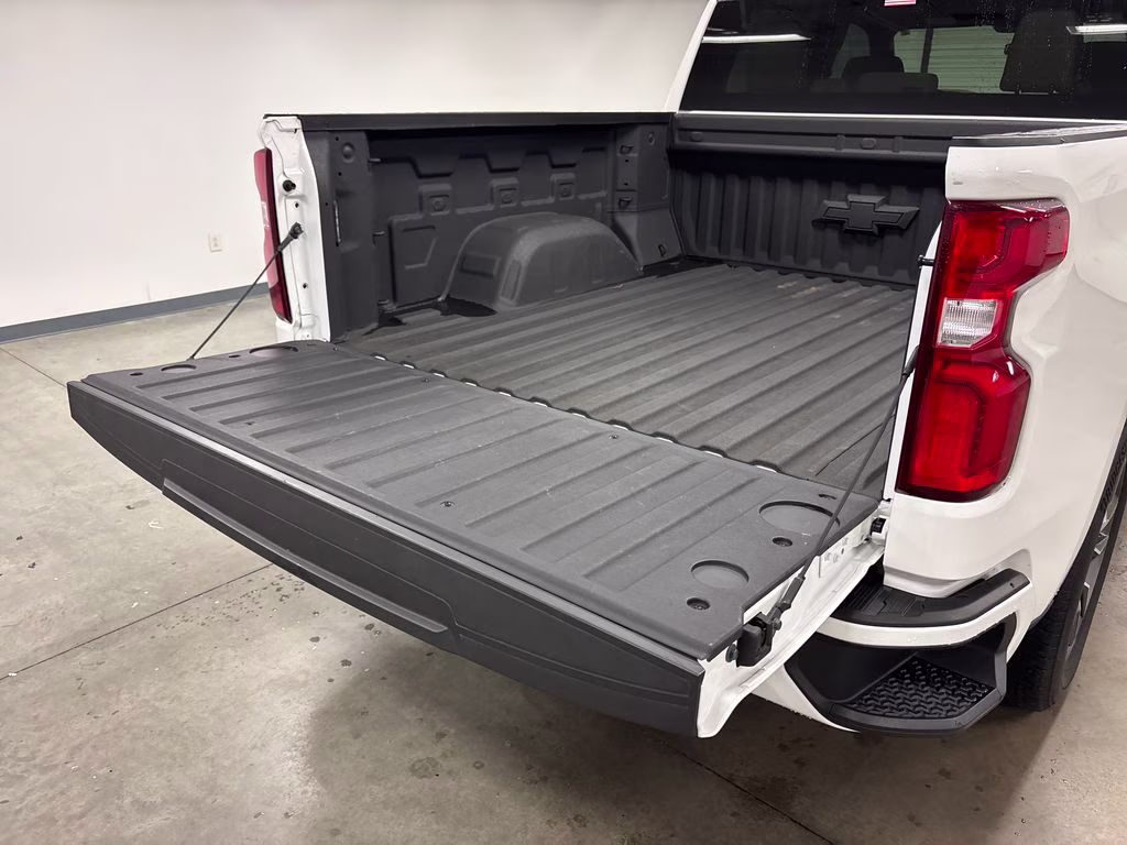 2025 Summit White Chevrolet Silverado 1500 RST RWD Truck