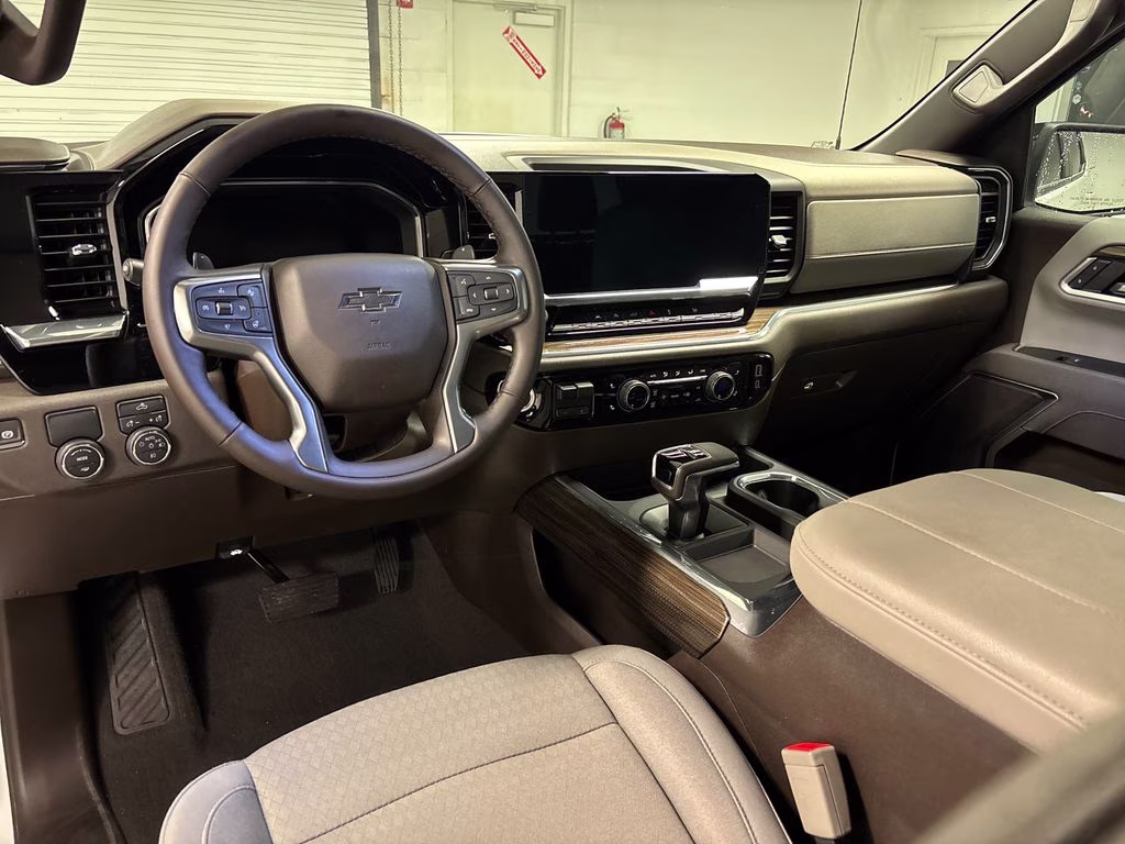 2025 Summit White Chevrolet Silverado 1500 RST RWD Truck